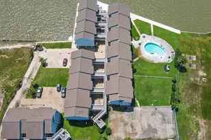 500 Tiki Dr Dr, Tiki Island, TX 77554 - Photo 16