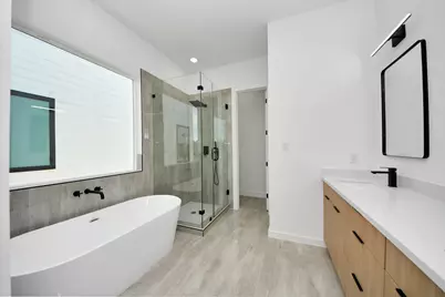 7117 Eastwood Street #B, Houston, TX 77021 - Photo 18