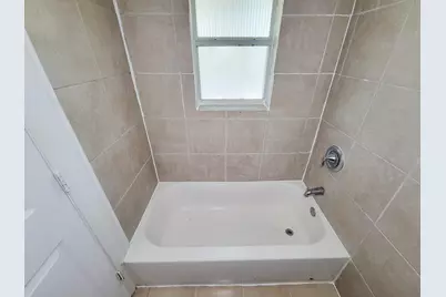 711 Avenue A #4, La Marque, TX 77568 - Photo 16