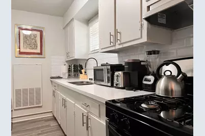 2420 McDuffie Street #6, Houston, TX 77019 - Photo 2