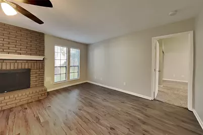 2615 Silver Falls Drive, Houston, TX 77339 - Photo 4