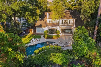 918 Huntington Cove, Houston, TX 77063 - Photo 1