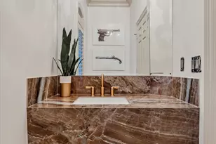 918 Huntington Cove, Houston, TX 77063 - Photo 32