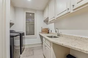 918 Huntington Cove, Houston, TX 77063 - Photo 50