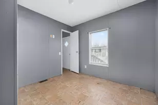 5015 39th St, Dickinson, TX 77539 - Photo 12