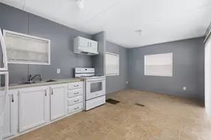 5015 39th St, Dickinson, TX 77539 - Photo 4