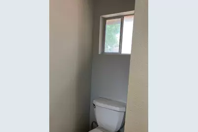1809 W 8th Street, Freeport, TX 77541 - Photo 12