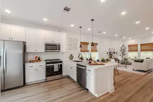 9529 Beckley St, Houston, TX 77088 - Photo 10
