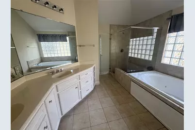 3618 Main Plaza Drive, Houston, TX 77025 - Photo 14