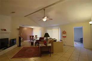 6214 Grandvale Dr, Houston, TX 77072 - Photo 4
