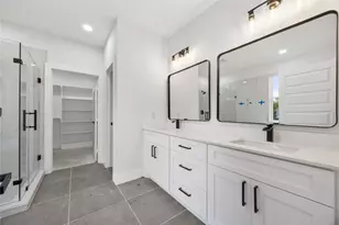 4425 Elmwood St, Houston, TX 77051 - Photo 26