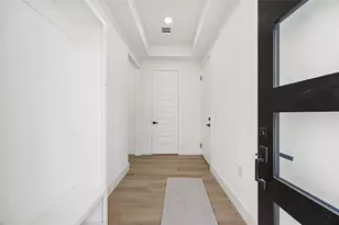 4425 Elmwood St, Houston, TX 77051 - Photo 4