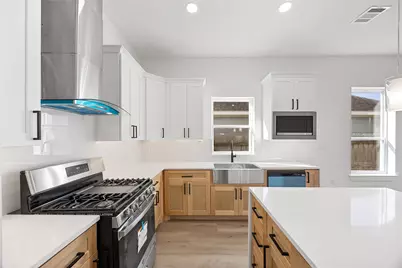 4425 Elmwood Street, Houston, TX 77051 - Photo 10