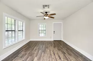 106 Kemton St, Houston, TX 77012 - Photo 8