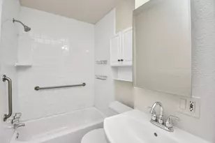 106 Kemton St, Houston, TX 77012 - Photo 18