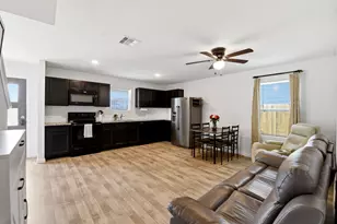 9819 Emerald Stone Wy, Conroe, TX 77306 - Photo 14