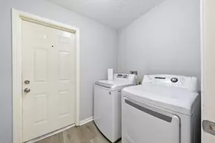 10530 Rippling Fields Dr, Houston, TX 77064 - Photo 24