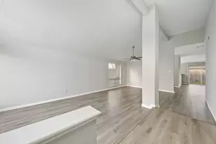 10530 Rippling Fields Dr, Houston, TX 77064 - Photo 4