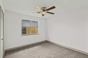 9763 El Chaco St, Baytown, TX 77521 - Photo 30