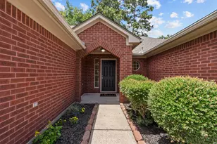 9763 El Chaco St, Baytown, TX 77521 - Photo 4