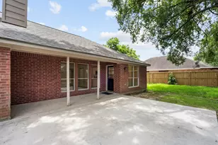 9763 El Chaco St, Baytown, TX 77521 - Photo 32