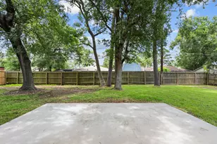 9763 El Chaco St, Baytown, TX 77521 - Photo 34