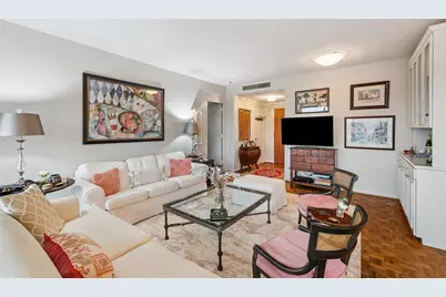 2200 Willowick Road #7B, Houston, TX 77027 - Photo 2