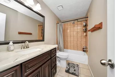 9634 Thistle Trail Drive, Houston, TX 77070 - Photo 14
