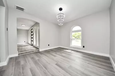 7822 Maple Tree Drive, Houston, TX 77088 - Photo 22
