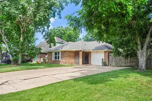 5521 Pecos St, Dickinson, TX 77539 - Photo 1