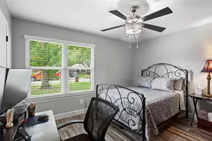 5521 Pecos St, Dickinson, TX 77539 - Photo 8