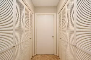 2110 Woodland Park Dr, Houston, TX 77077 - Photo 22