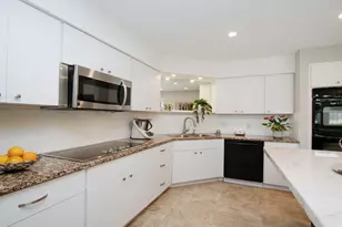 2110 Woodland Park Dr, Houston, TX 77077 - Photo 20