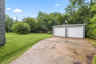 1119 1 St Avenue N #1119, Texas City, TX 77590 - Photo 12