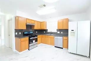 7103 Bryton Park Dr, Houston, TX 77083 - Photo 10