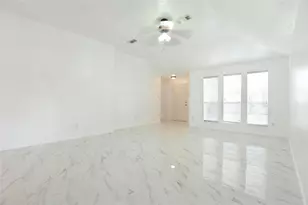 7103 Bryton Park Dr, Houston, TX 77083 - Photo 6