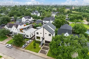 1110 Grovewood Ln, Houston, TX 77008 - Photo 48