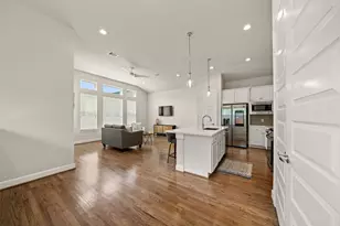 502 W Donovan St, Houston, TX 77091 - Photo 14