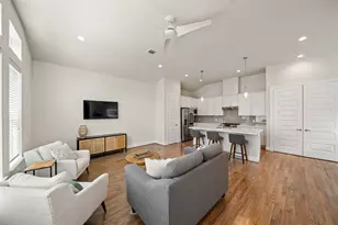 502 W Donovan St, Houston, TX 77091 - Photo 14