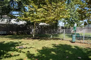 502 W Donovan St, Houston, TX 77091 - Photo 30