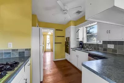 518 Whitecap Drive, El Lago, TX 77586 - Photo 12