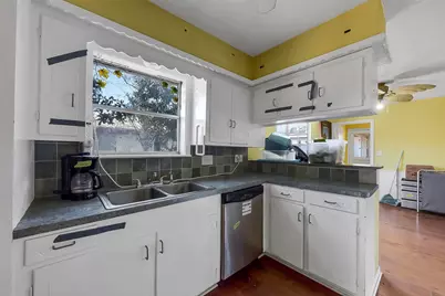 518 Whitecap Drive, El Lago, TX 77586 - Photo 14