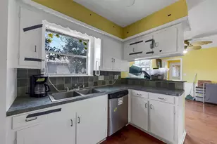 518 Whitecap Dr, Seabrook, TX 77586 - Photo 14