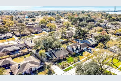 518 Whitecap Drive, El Lago, TX 77586 - Photo 34