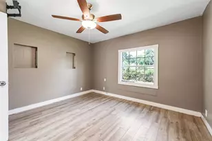 539 Melbourne St, Houston, TX 77022 - Photo 16