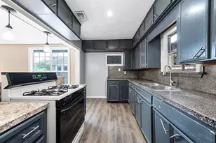 539 Melbourne St, Houston, TX 77022 - Photo 10