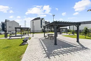 8317 Springwood Cyn Ln, Houston, TX 77055 - Photo 36