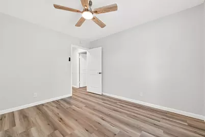 6034 Autumn Forest Drive, Houston, TX 77092 - Photo 26
