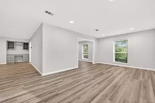 6034 Autumn Forest Dr, Houston, TX 77092 - Photo 10