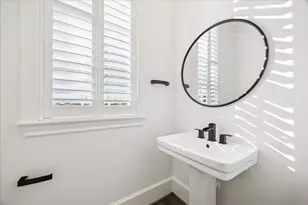 3850 Glen Arbor Dr, Houston, TX 77025 - Photo 14